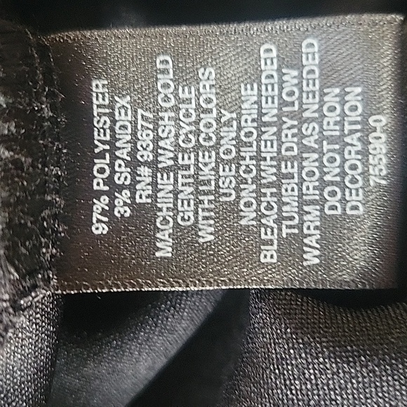 BOLD Elements Black Skort with Buckle Detail, Size: L - Picture 6 of 8